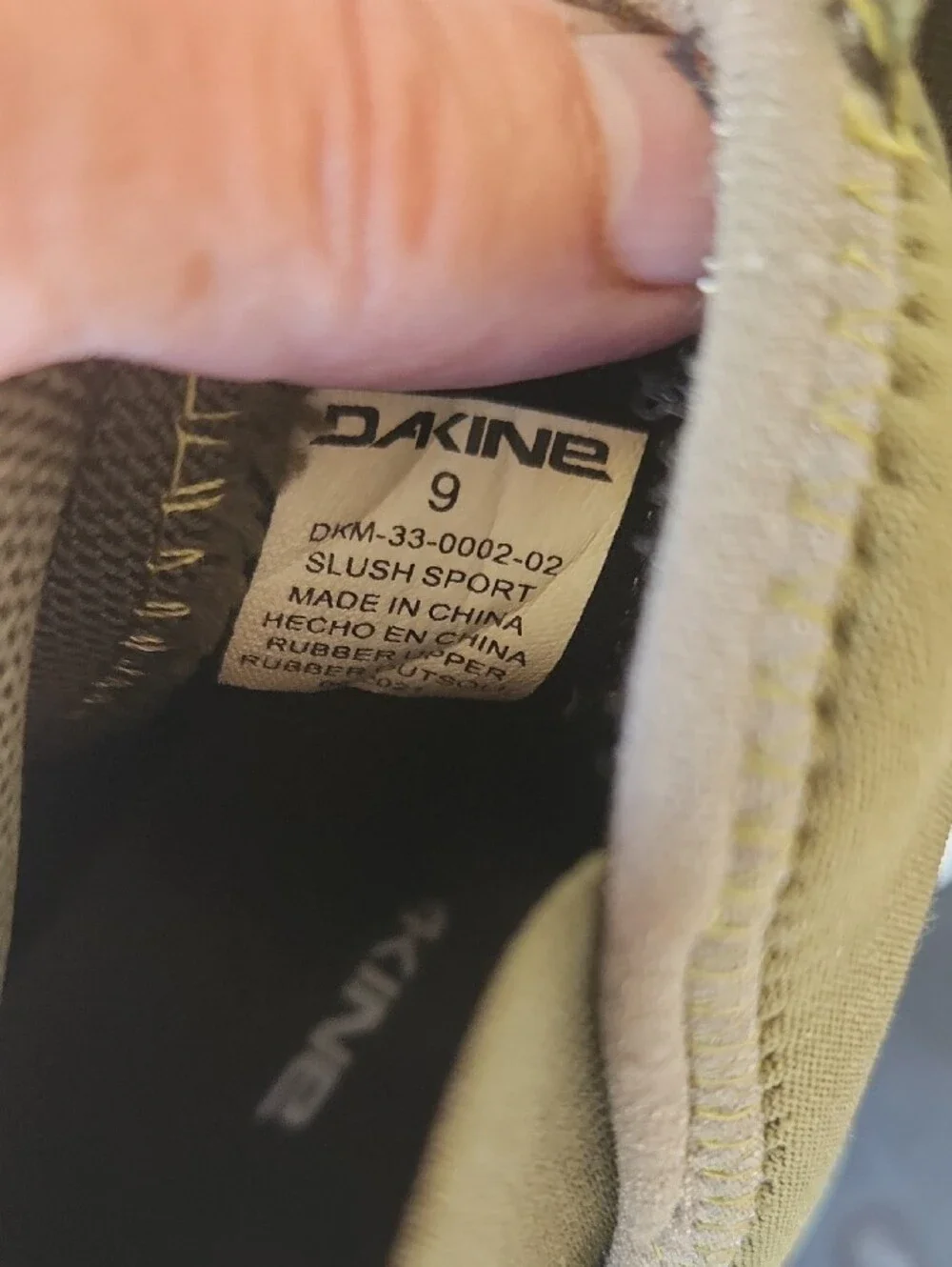 Dakine men slip